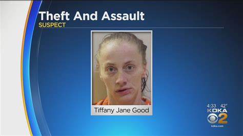 Police Woman Accused Of Shoplifting At Walmart Attacks Employee Youtube