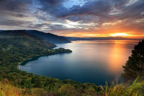 Sejarah Danau Toba Proses Geologi Super Hingga Mitologi Suku Batak Sexiz Pix