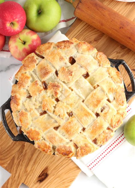 Homemade Caramel Apple Pie Recipe A Farmgirl S Kitchen