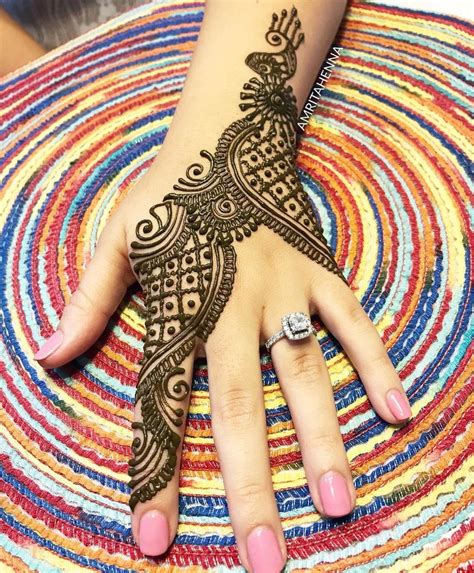 30 Simple Mehndi Designs For Hands That Work Wonders For The Bride And Bridesmaids