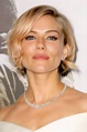 Sienna Miller: Beauty Look Book | Sienna miller short hair, Short hair ...