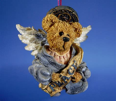 Celestina Peace Angel Ornament Boyds Bears Bearstone Collection 1995