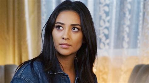 Shay Mitchell Kept Her Pretty Little Liars Audition Papers And Costumes Teen Vogue