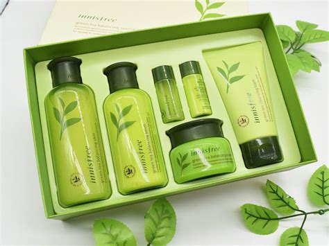 Also, if your skin is sensitive, fragrance is again not your best friend. Bộ dưỡng trà xanh Innisfree Green Tea Balancing Special ...