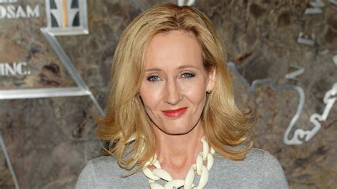 j k rowling apologizes for killing one important character at the battle of hogwarts mashable