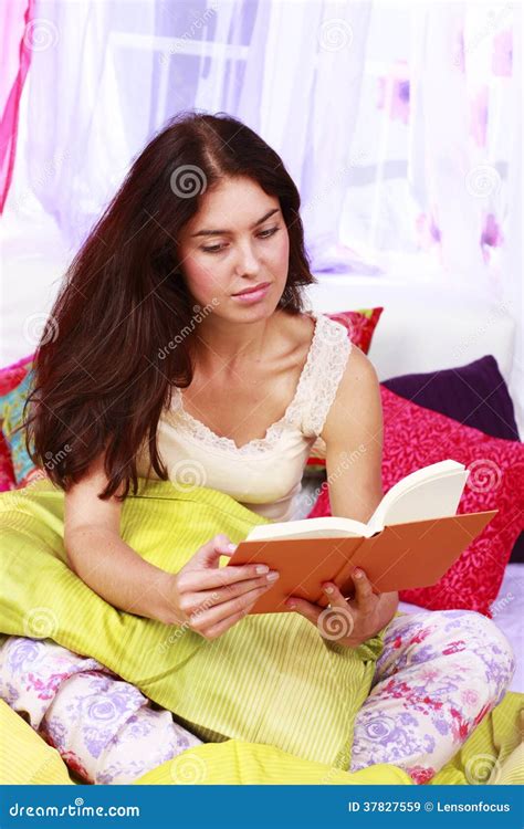 Woman Reading A Book In Her Bedroom Stock Image Image Of Relax Wake