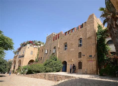 In computing, a uniform resource locator (url) is a subset of the uniform resource identifier (uri) that specifies where an identified resource is available and the mechanism for retrieving it. Uri Geller Museum - Uri Geller