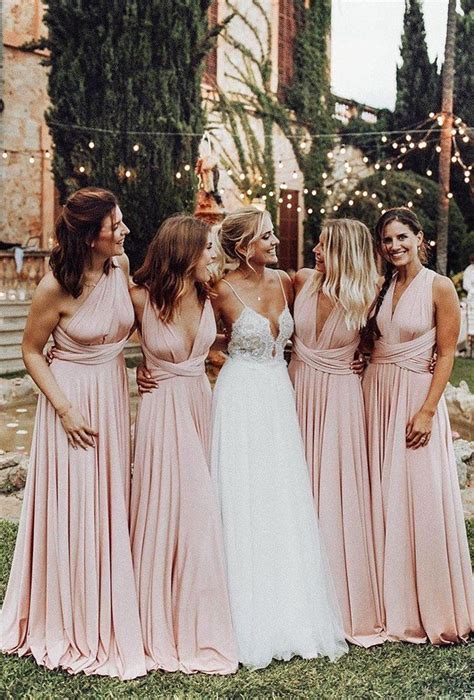 30 Must Have Wedding Images Wedding Images Bride With Bridesmaids