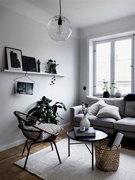 The set of sofa and a pair of soft armchairs is gradually becoming a thing of the past. 15 Simply Home Decor For Unique And Small Living Room Ideas - moetoe