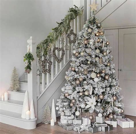 40 Gorgeous Christmas Tree Ideas For 2021 Beautiful Dawn Designs
