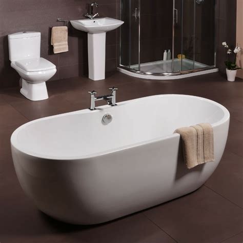 Kleine badewanne größen klaren acryl badewanne kleine badewanne dusche combotcb035d. 135 kleine Badewannen - freistehend und eingebaut ...
