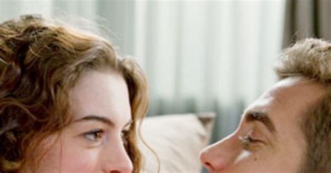 Love And Other Drugs Costar On Naked Anne Hathaway Wow E News