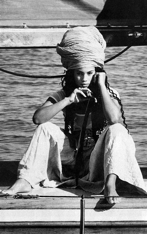 Neneh Cherry With Images Photo Neo Soul Black And White
