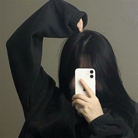 ˏˋseojuˎ˗ Mirror Selfie Poses Face Aesthetic Selfie Poses