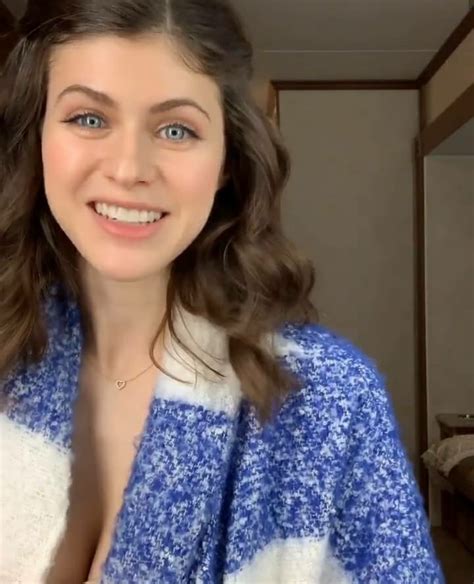 So Pretty Of Alexandra Daddario NUDE CelebrityNakeds