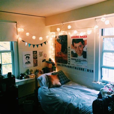 However, ucla dorms are similar to most college housing options. 20 Amazing UCLA Dorms For Major Decor Inspiration | Cool ...