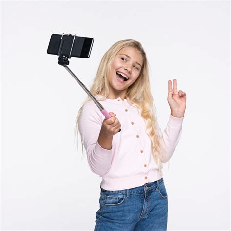 Jeune Fille Prenant Des Selfies Delle Même Photo Gratuite