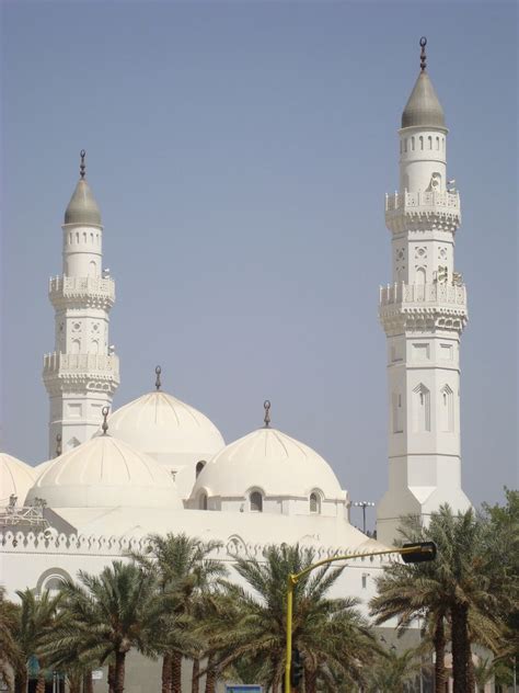 Masjid Quba Madinah Mosque Architecture Islamic Architecture Masjid