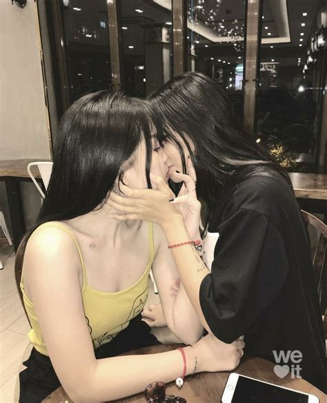 Cute Lesbian Couples Lesbians Kissing Couple Aesthetic Bad Girl