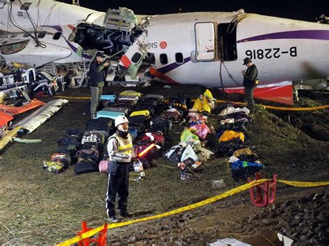 Death Toll Hits 31 In Taiwan Plane Crash With 12 Missing The Boston