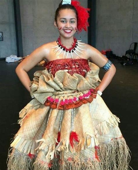 Hawaiian And Pacific Islanders Traditional Dress Google Search In