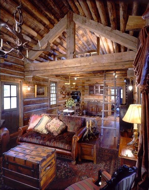 From mountain homes to luxurious vacation homes, this is where you can find construction stories and photos of stunning log. Be the reason someone smiles today | Small cabin interiors ...
