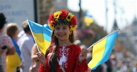 В календаре 2021 года представлены даты, которые рассчитаны с учетом лунного цикла, но точные дни празднования всегда лучше уточнять в мечети конкретного города. Какой сегодня праздник 1 июня 2021 - приметы, именины ...