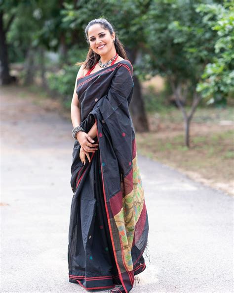 Anasuya Bharadwaj In Black Saree Photos
