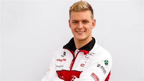 Born 22 march 1999) is a german racing driver, who races for haas in formula one, and is also a member of the ferrari driver academy. F1: Haas mit großem Interesse an Mick Schumacher - Eurosport