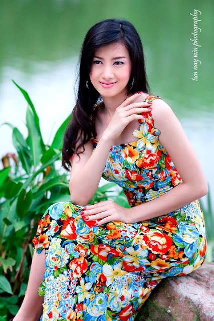 Myanmar Model Girl Yu Thandar Tin Welcome Friendsအခ်စ္သေကၤတ