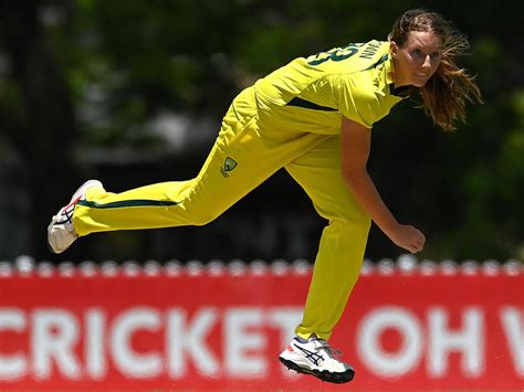 T World Cup Australian Fast Bowler Darcie Brown Wants To Bring More Fire Code Sports