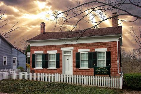 Milan Ohio ~ Thomas Aliva Edison Birthplace ~ Historic House A Photo