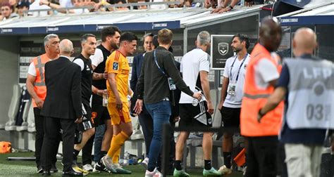 Bordeaux Rodez Le Match Arrêté Après Un événement Surréaliste