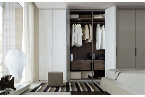 Poliform Wardrobe With Doors By Studio Italia Selector