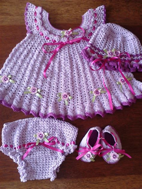 artes manuais com fios vestido de bebê de crochêt com cléa vestidos de crochê para bebês