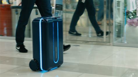 Travelmate Moves By Itself Both Horizontally And Vertically Following