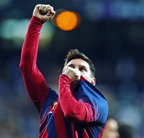Pin On The Legend Lionel Messi The Best Ever