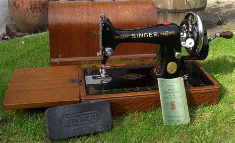 Lizzie Lenard Vintage Sewing A Well Travelled Machine