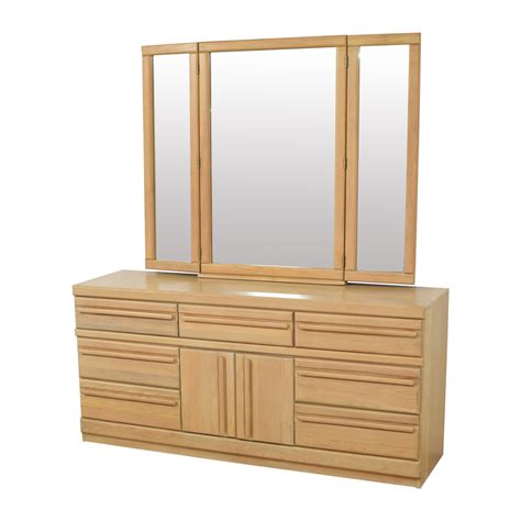 78 Off Broyhill Furniture Broyhill Triple Dresser With Mirror Storage