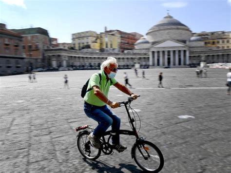 Le regole per la zona gialla. Altre Regioni a rischio zona rossa. In Liguria i pm ...