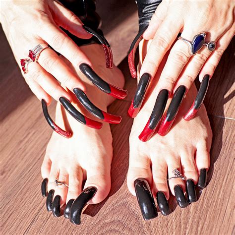 tapping video ⚫ black 🔴 red lora long nails