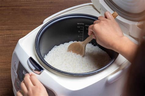 How Long Can Rice Stay In Rice Cooker Find Out Now For Tastier Meals