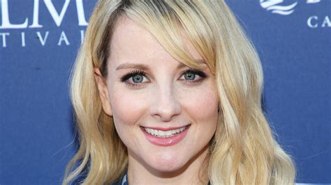 The Truth About Melissa Rauch S Husband Celeb