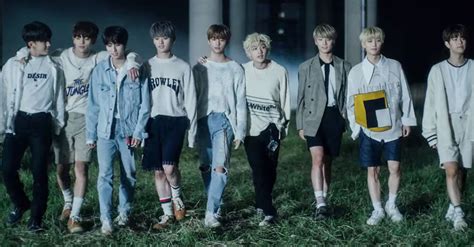 Wallpapers in ultra hd 4k 3840x2160, 1920x1080 high definition resolutions. Quiz: Which Stray Kids Song Perfectly Matches Your ...