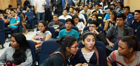 See more of estudiantes universitarios on facebook. Universitarios ecuatorianos no quieren la continuidad del ...