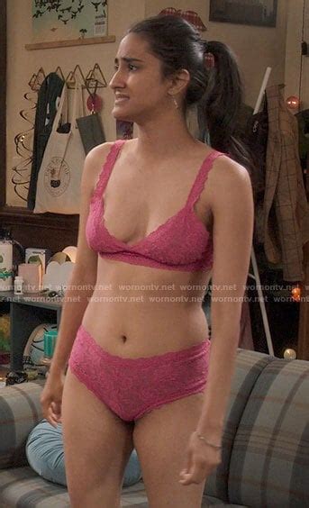 Wornontv Belas Pink Lace Underwear On The Sex Lives Of College Girls Amrit Kaur Clothes
