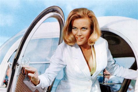 Bond Girl Honor Blackman Dies At Age 94 Rolling Stone