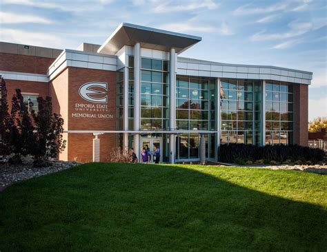 ESU Fall 2020 Return to Campus - Emporia State University