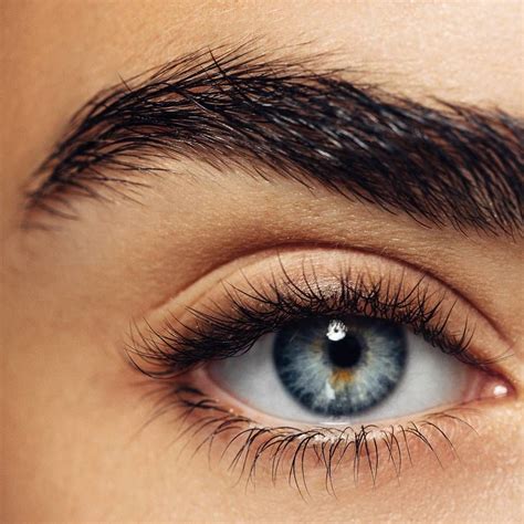 Everything You Need To Know About Eyebrow Tinting From How Long It
