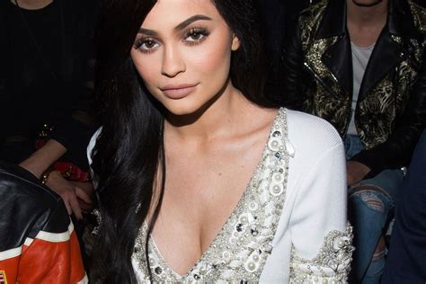 Kylie Jenner Ungeschminkt Fans Wundern Sich Was Mit Ihren Lippen Passiert